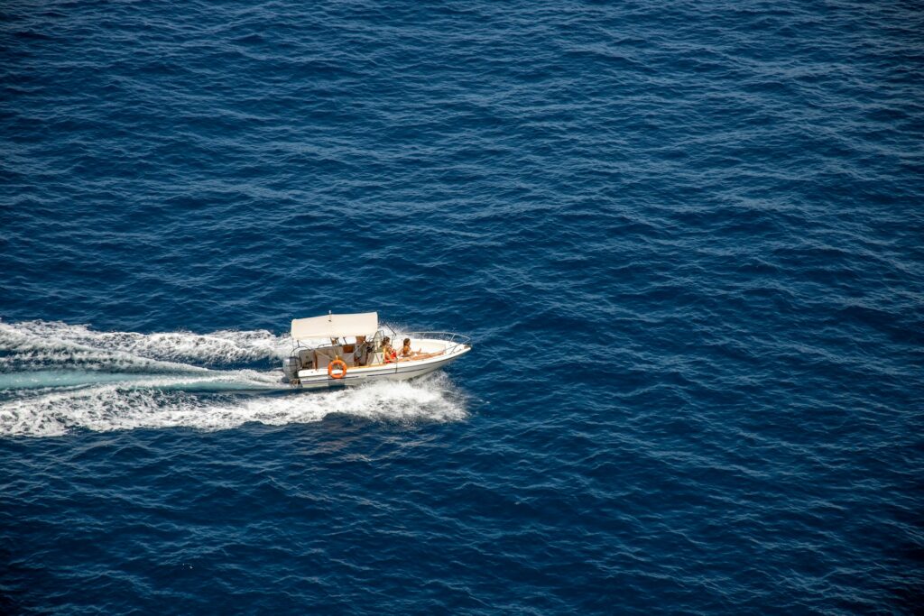 speed boat tour sea