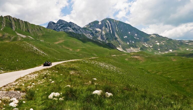 traveling to Montenegro